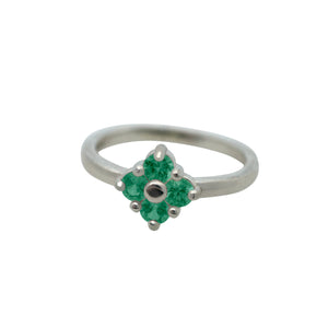 white-Gold-Lucky-Ring-Emerald