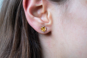 6mm-sterling-silver-citrine-stud