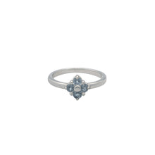 Load image into Gallery viewer, Lucky Clover Ring in Gray Spinel
