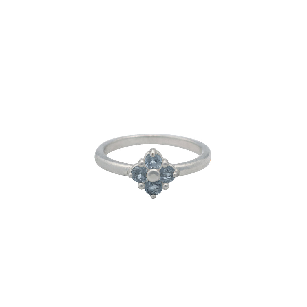 Lucky Clover Ring in Gray Spinel