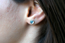 Load image into Gallery viewer, White-Moonstone-Cabachon-Earrings
