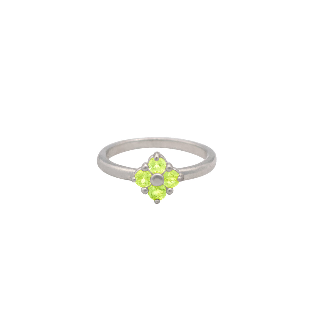 peridot-lucky-clover-ring