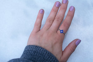Lucky Clover Ring in Blue Sapphire
